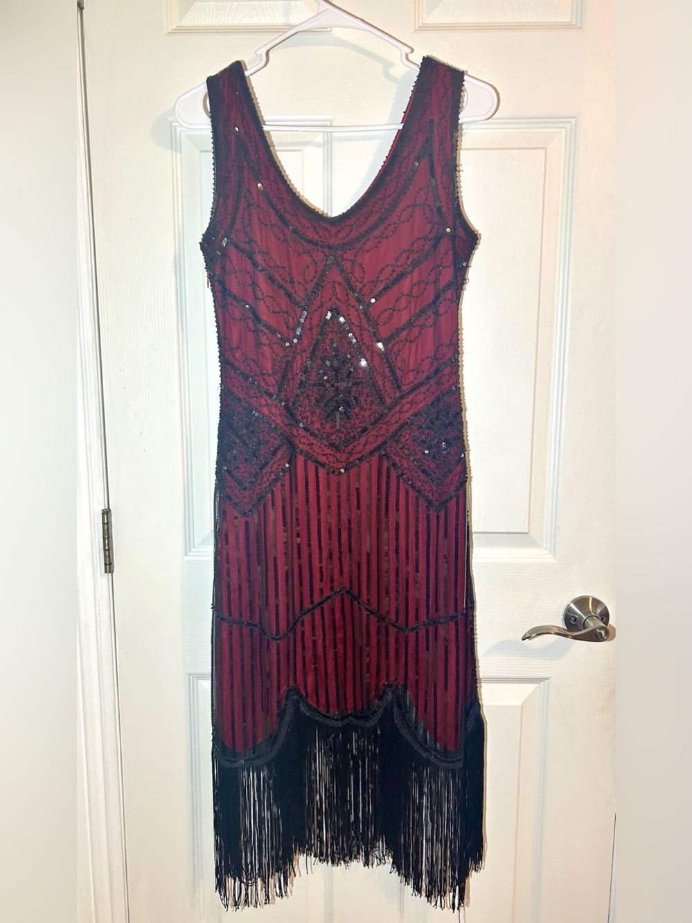 FunDaisy Beaded Burgundy Flapper Halloween Costume Dress with Black Accents Sz M